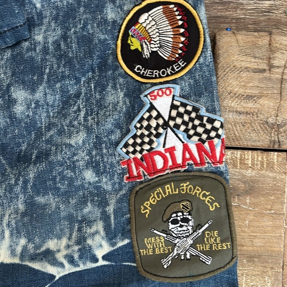 Robin’s Jean - Picture 11 of 15